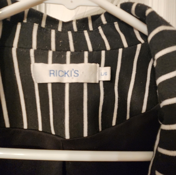 (L) Ricki's Pinstripe Blazer - Picture 2 of 2